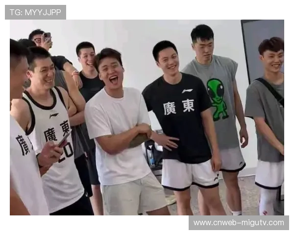 全运会男篮成年组广东队与浙江队强强对话，赵睿对阵余嘉豪成焦点